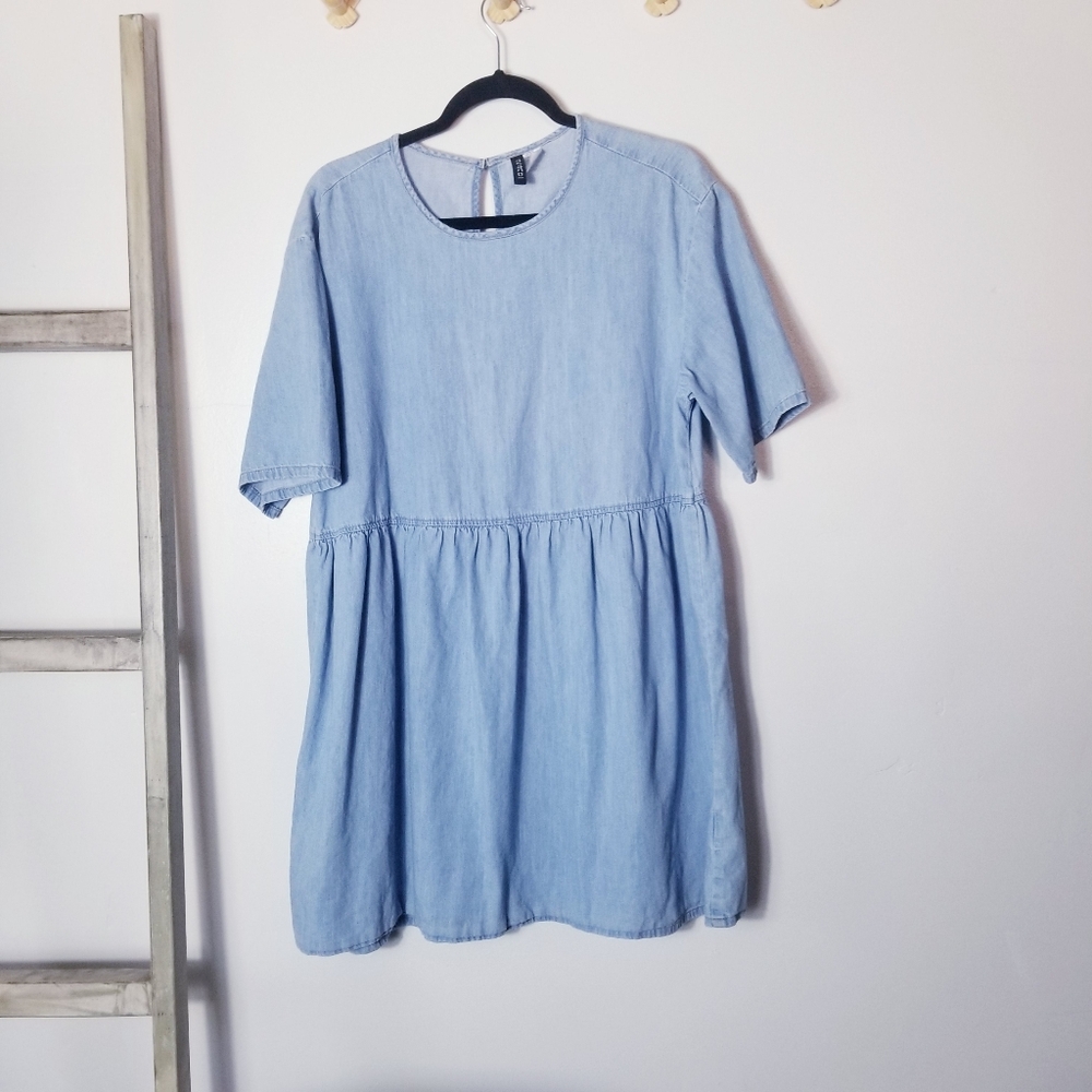 H&M DIVIDED JEAN DRESS SIZE MEDIUM